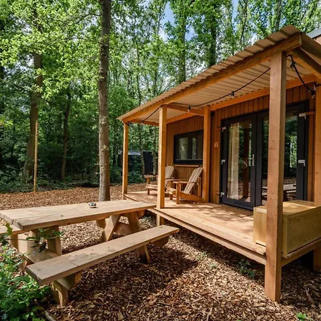 Campingplads Basecamping Pula *