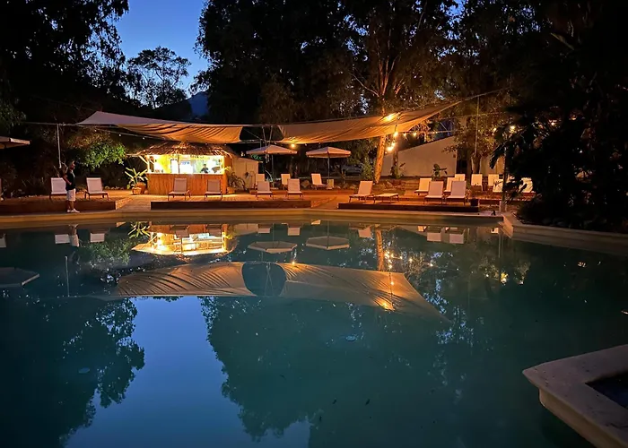 Hotel Basecamping Pula